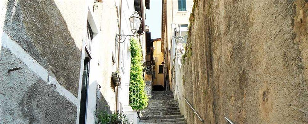 Hotel Montecodeno Varenna Exterior photo